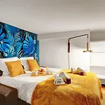 194 Suite Maison Parisienne